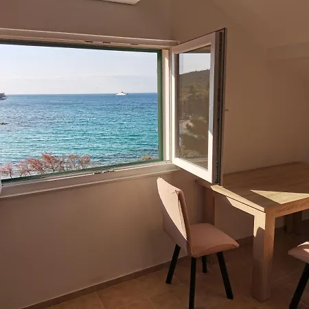 Apartment Porat 2 *